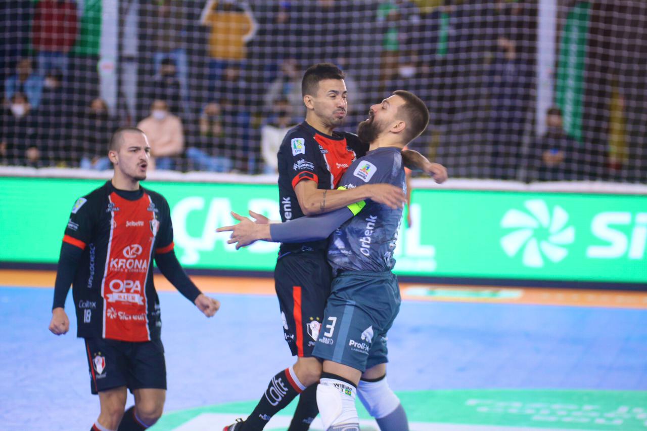 Torcedores podem trocar alimentos por ingressos para a Supercopa de Futsal
