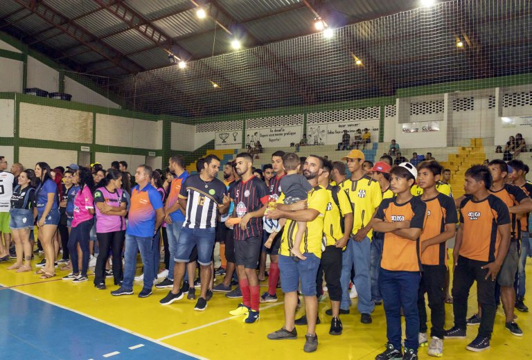 Iniciou a Copa Cidade Naviraí de Futsal Adulto Masculino e Feminino