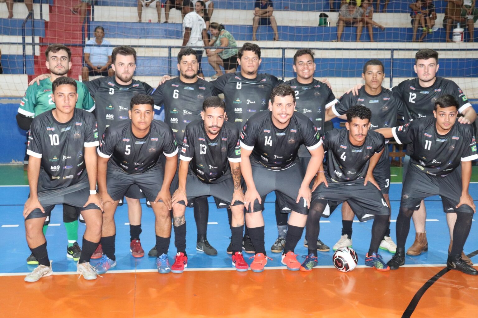 Municipal de Futsal em Mundo Novo pune equipe por excesso de atleta