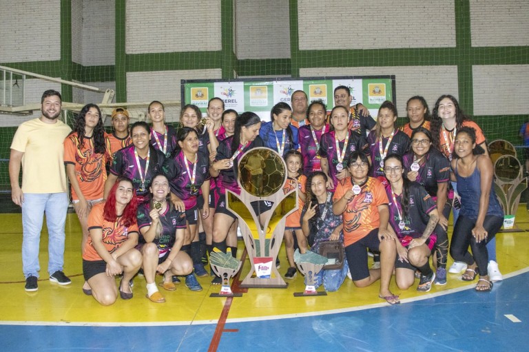 Fênix FC conquista título de campeã da 10ª Copa Naviraí de Futsal
