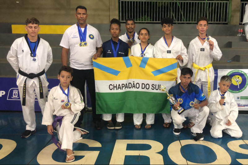 Atletas de Chapadão do Sul se destacam no Campeonato de Taekwondo