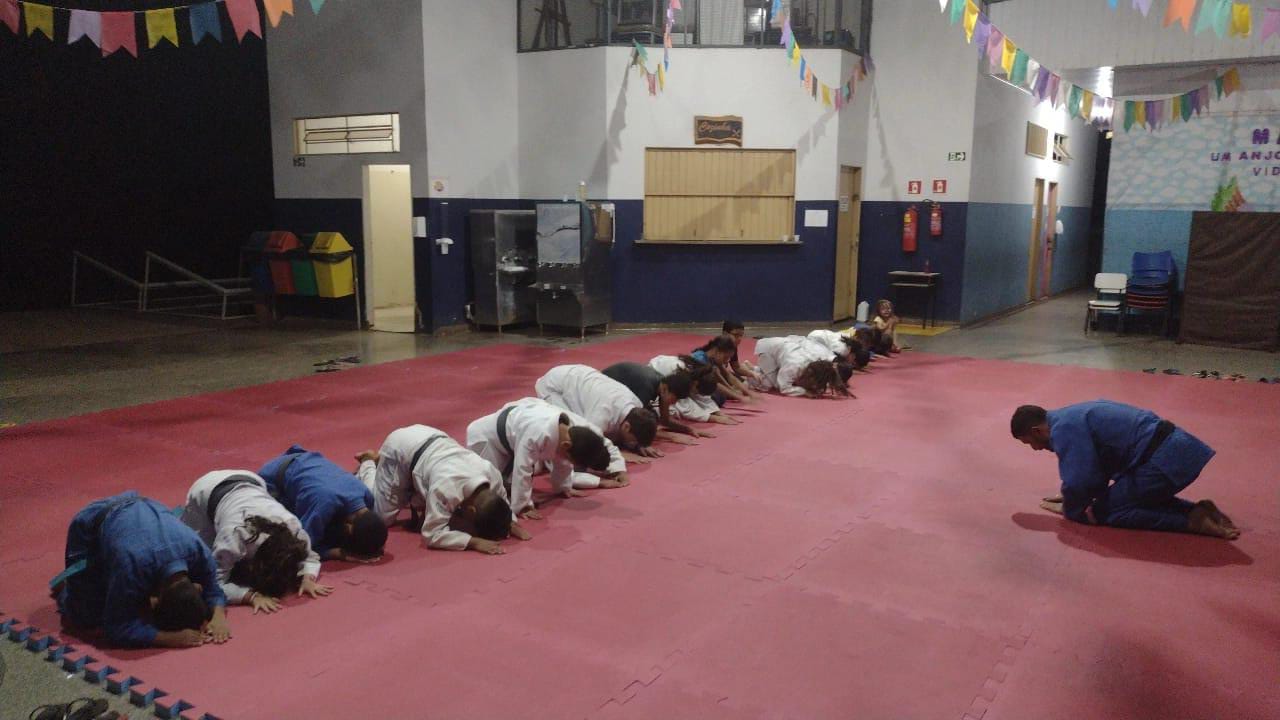 Escolas de Ribas terão novas placas de tatame para o Projeto Judô