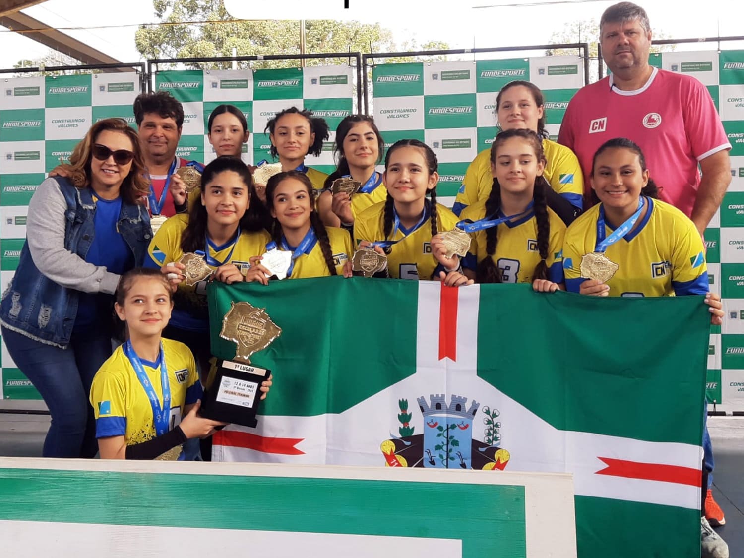 Vôlei feminino de Naviraí conquista título dos Jogos da Juventude