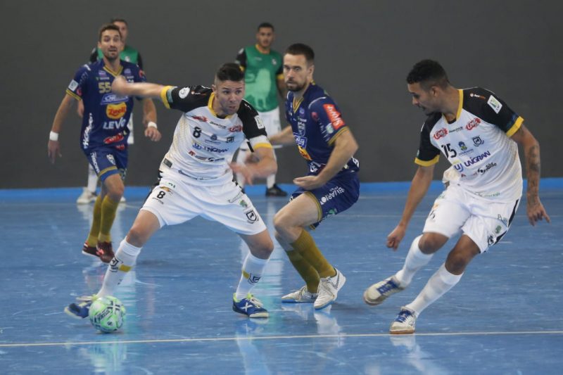Operário AC e Juventude AG disputam Campeonato Brasileiro de Futsal