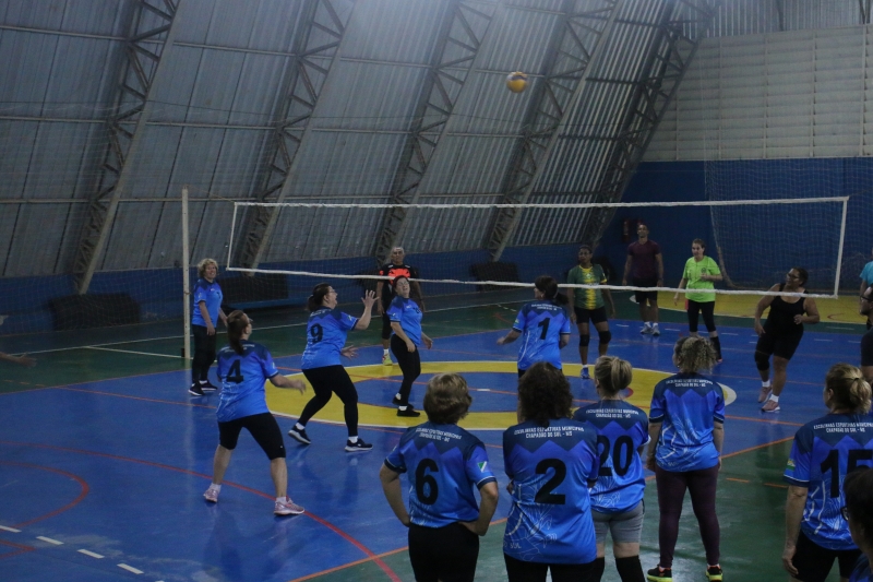 Chapadão do Sul realizou torneio de voleibol adaptado