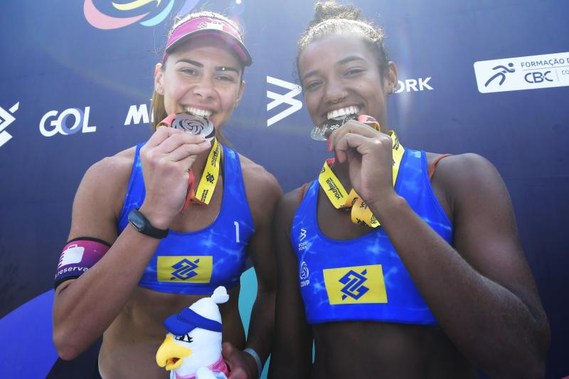 Ana vence etapa do Circuito Brasileiro de Vôlei de Praia em Salvador