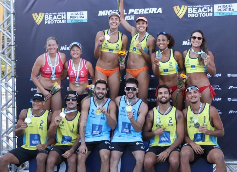 Quatro medalhas para o Brasil no Circuito Mundial de vôlei de praia