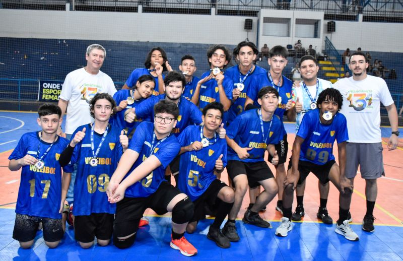 Finais de futsal feminino e vôlei agitaram o Poliesportivo de Aquidauana