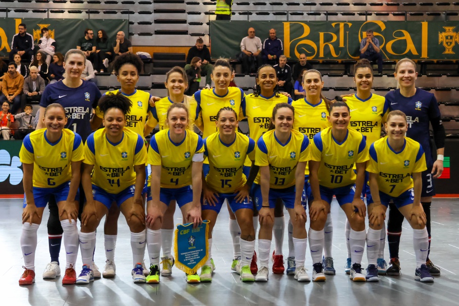 Seleção Brasileira Feminina de Futsal é campeã do Torneio de Fafe