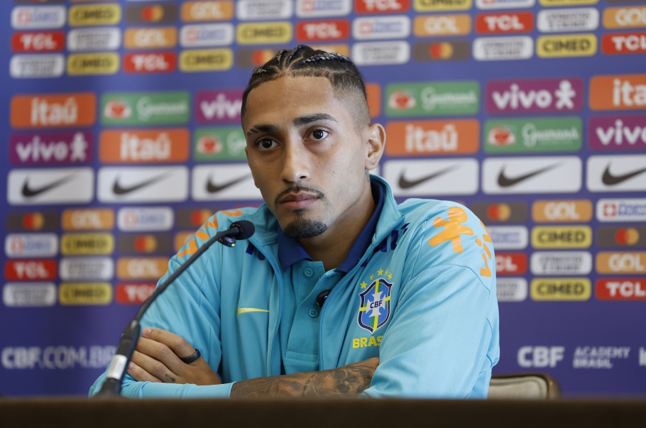 Jogador da Seleção, Raphinha revela amor pelo filho e pela Seleção