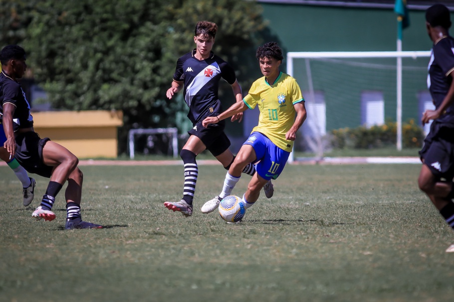 Nos pênaltis, Seleção Sub-15 se despede da Copa 2 de Julho