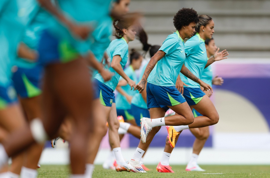 Seleção Brasileira Feminina faz seu terceiro treino em Bordeaux
