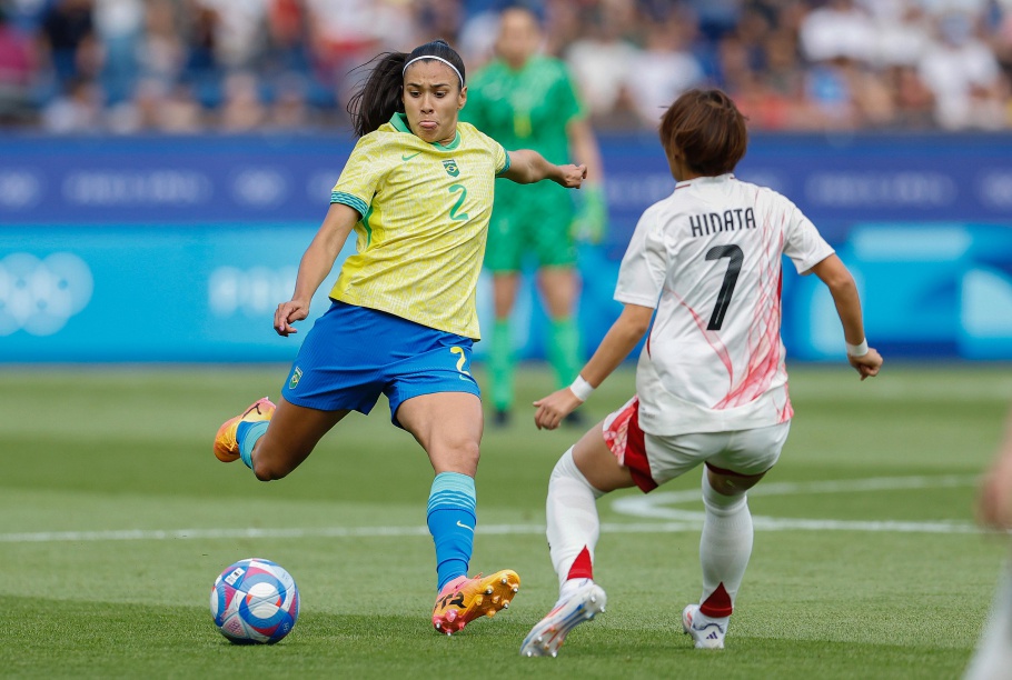 Seleção é superada por Japão e decide vaga na quarta-feira