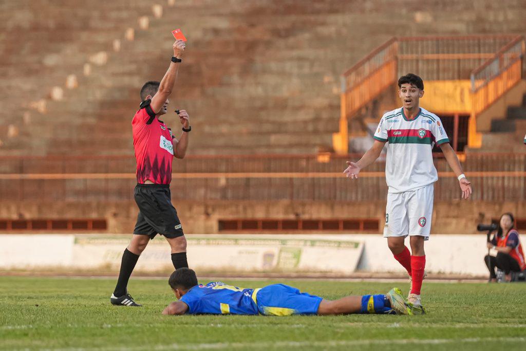 Federação divulga arbitragem para jogos semifinais do Estadual Sub-20