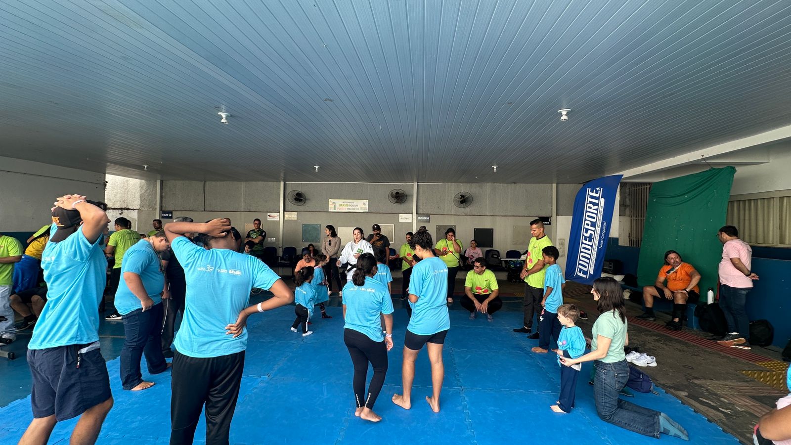 Crianças e jovens vivenciam o paradesporto no Festival Paralímpico em MS