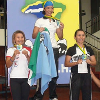 Sônia foi campeã na categoria 50 kg.