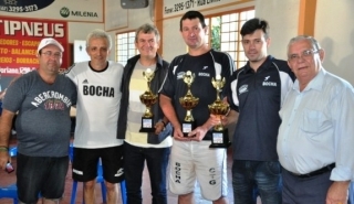 Dupla Nego e Chilo venceram o Campeonato Municipal de Bocha de São Gabriel do Oeste