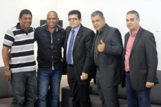 Cocada, Donizete e Olarte debateram hoje a situação do esporte na Capital.