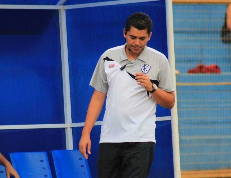 Destaque na temporada, Cláudio Roberto será palestrante do Curso Profissionalizante de Treinadores do Paraná