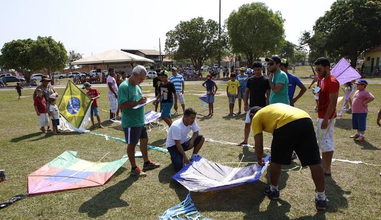 Prefeitura de Coxim realiza festival de Pipa