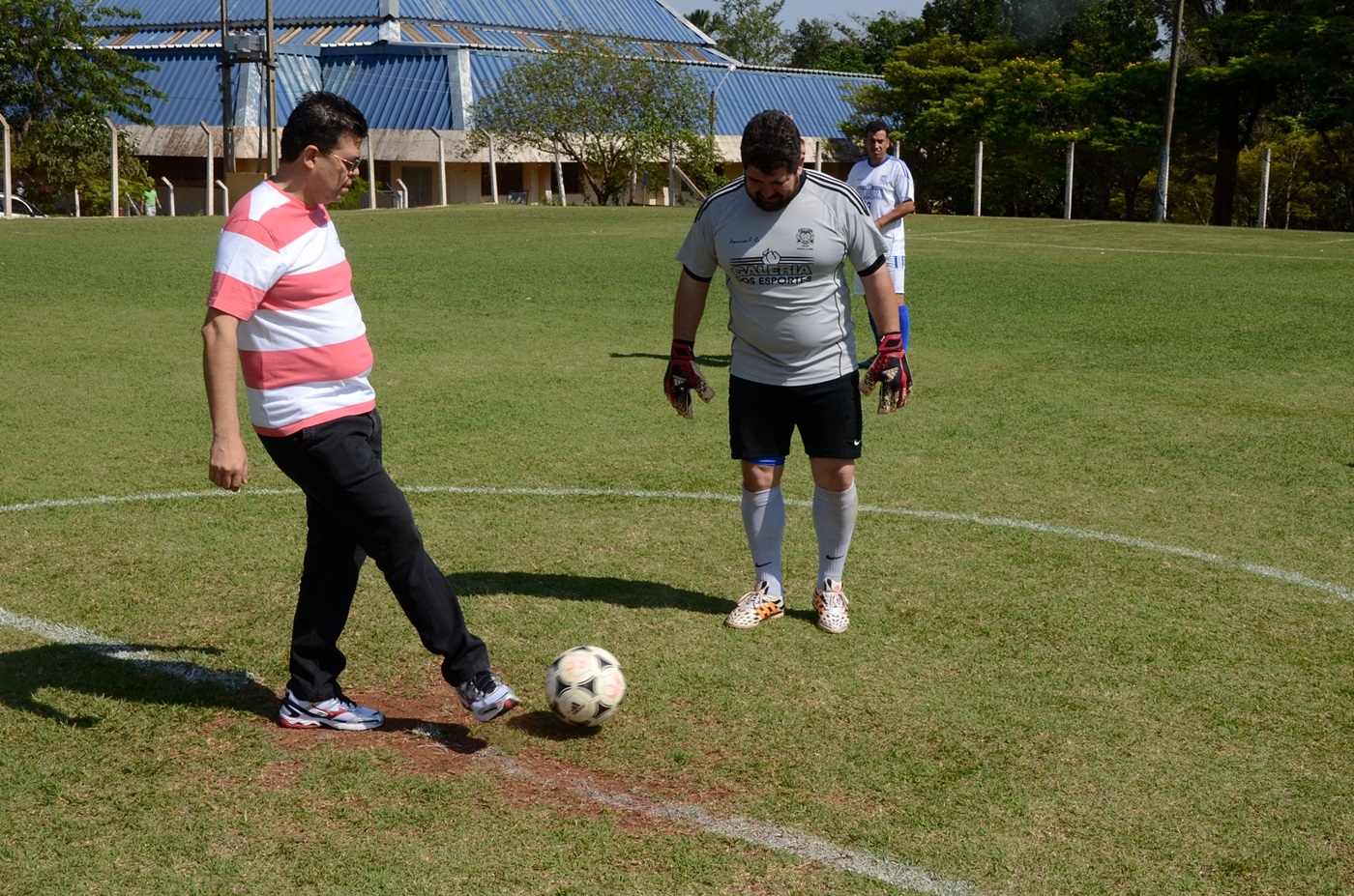Prefeito prestigia a 7º Copa de Futebol do Rádio Clube