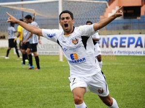 Alex Cruz pendura as chuteiras, mas anuncia cargo na diretoria do Ivinhema