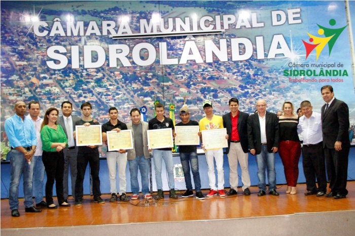 Atletas são homenageados em Sidrolândia