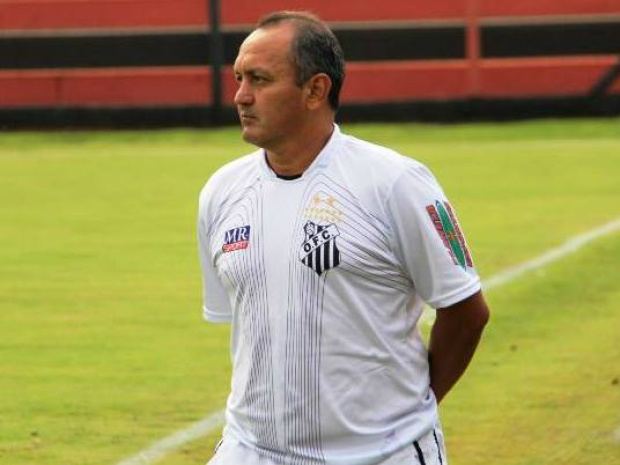 Campeão pelo Comercial, Gilmar Calonga vai comandar o Corumbaense em 2016