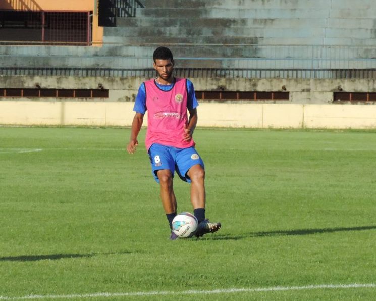 Zagueiro do Sete pede que torcedor acredite no time