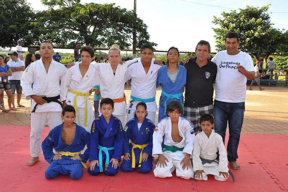 Projeto Juventude na Praça promove talentos e é sucesso