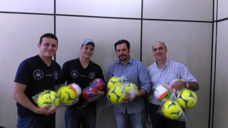 Fundesporte e Bom de Bola Bom na Escola firmam parceria