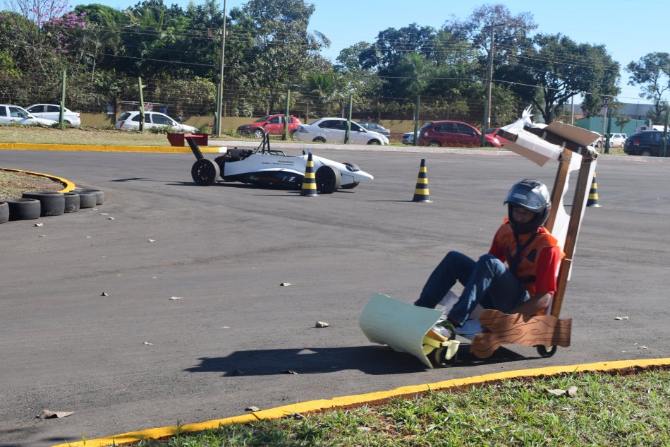 Equipe Kpota vence disputa da segunda edição da Corrida de Carrinhos de Rolimã