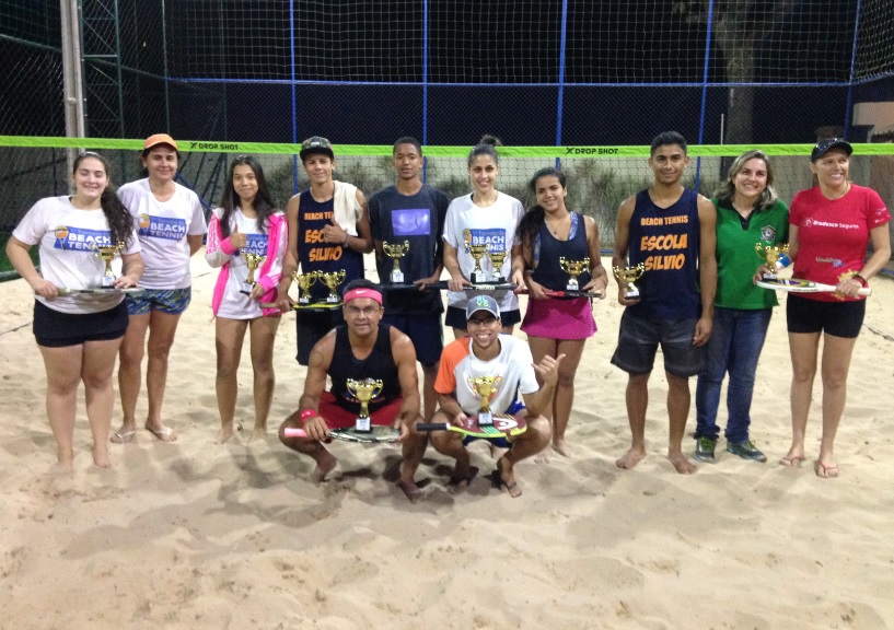 Definidos os campeões do Torneio Santo Gol de Beach Tennis