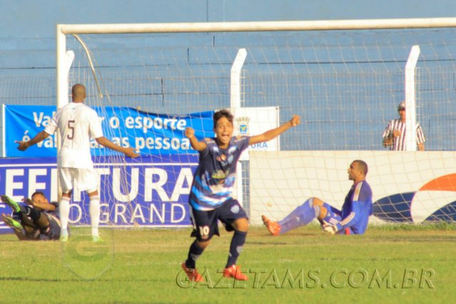 Operário confirma meia douradense e preparador físico ex-Sete