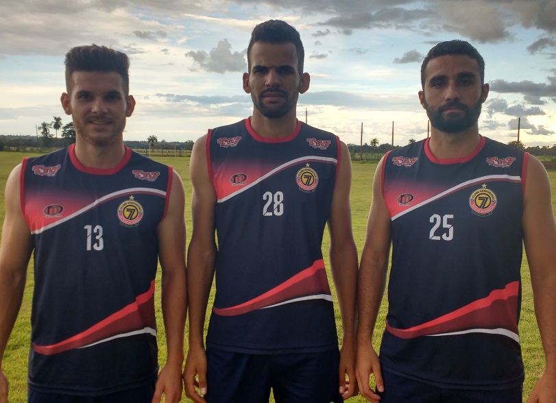 Sete de Dourados apresenta três jogadores para “ajustar” elenco