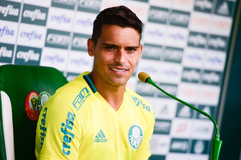 Jean lesiona o pé direito e desfalca o Palmeiras por duas semanas