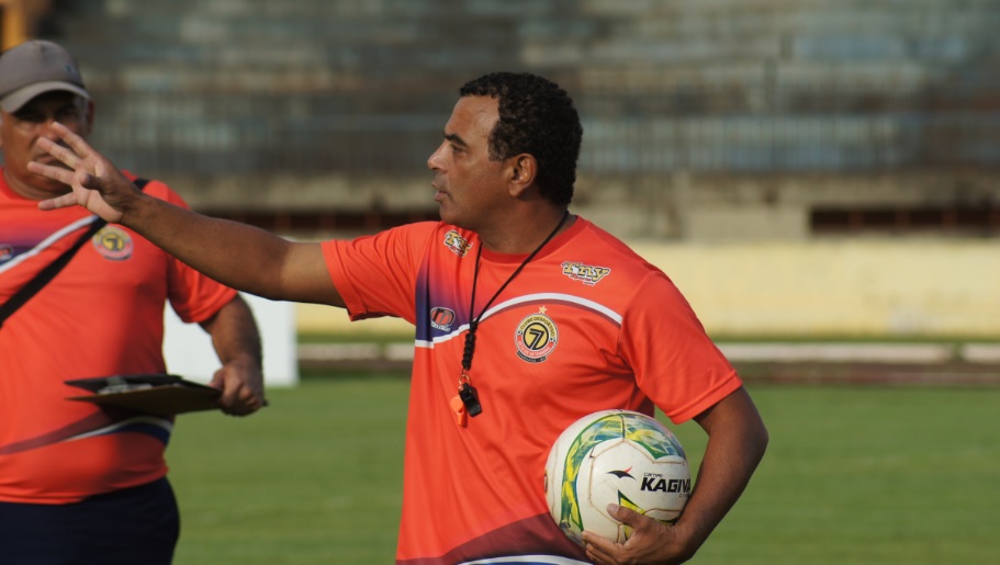 Nei César quer Sete mais agressivo para reverter vantagem do Novo