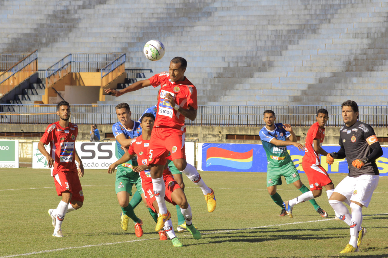 Sete de Dourados acerta retorno de campeão estadual para Série D