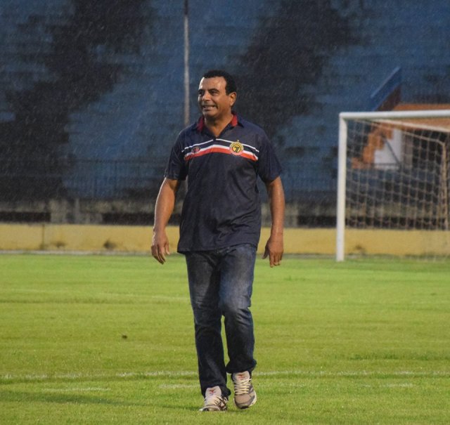 Após derrota em estreia, Sete de Dourados demite Nei César