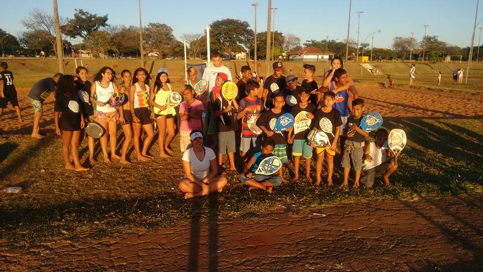 Etapa do Circuito Escolar de Beach Tennis define campeões