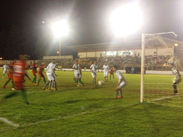 Operário-DD vence Cena e está de volta a Série A