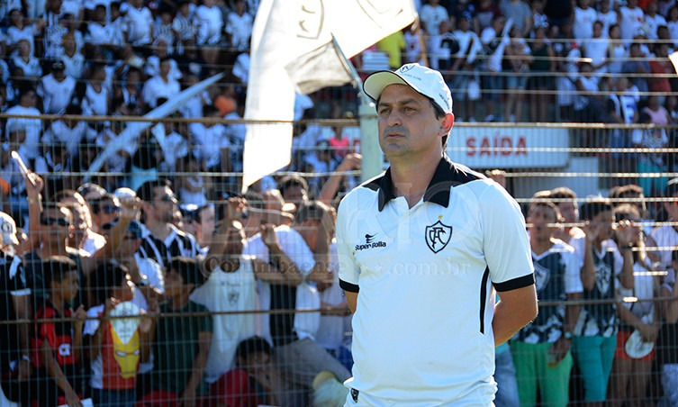 Após nova derrota, Douglas Ricardo deixa o Corumbaense