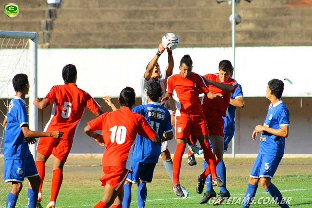 Federação e clubes discutem Campeonato Estadual dia 19