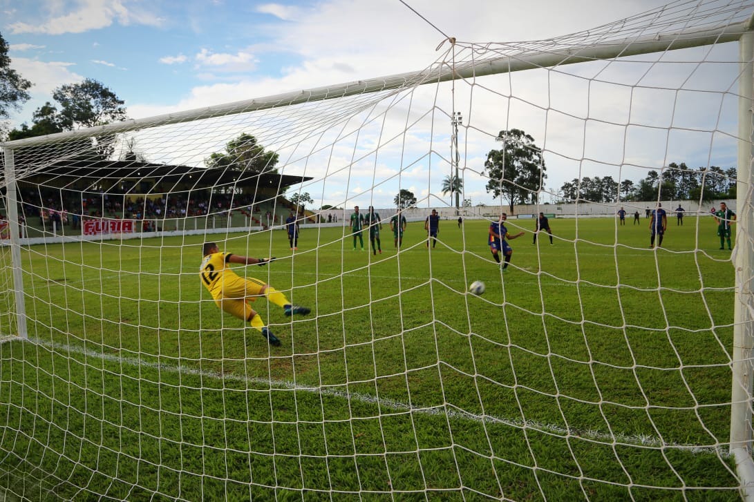 Sete bate o Novo no Chavinha e sobe para segundo