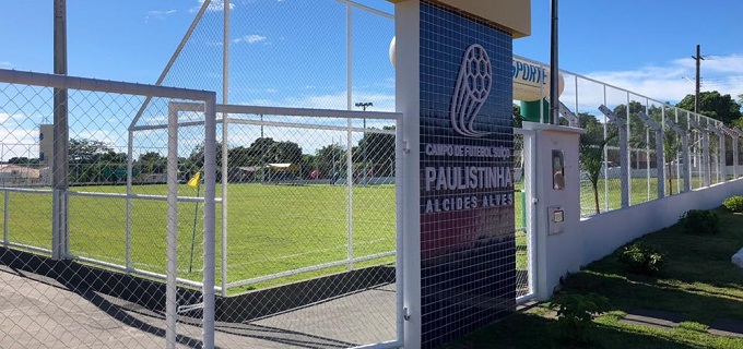 Cidade de Caracol tem campo de futebol suíço inaugurado ﻿
