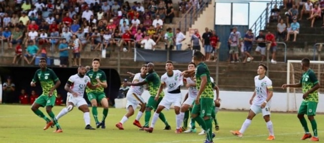 Cena e Pontaporanense empatam na abertura da quarta rodada
