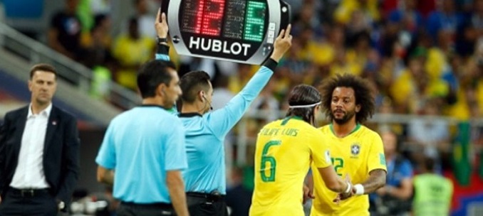 Fifa autoriza futebol ter cinco substituições por partida