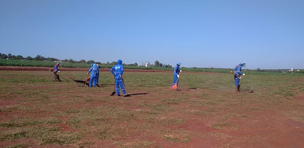 Campo de futebol da vila São Pedro recebe manutenção