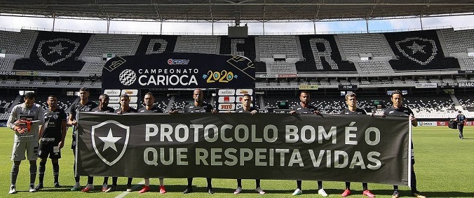 Protestos e muitos gols marcam rodada do Campeonato Carioca