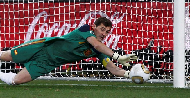Iker Casillas anuncia oficialmente sua aposentadoria aos 39 anos de idade